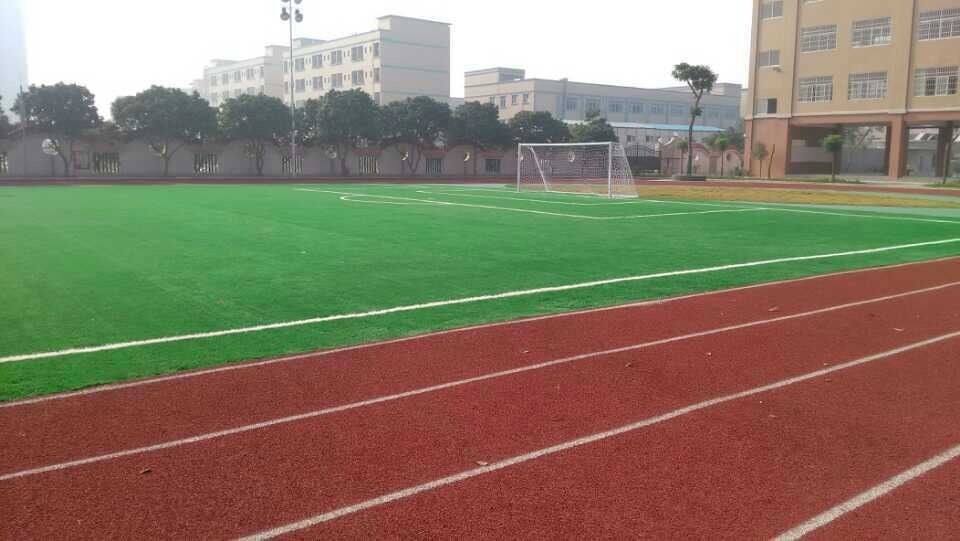 操场塑胶跑道