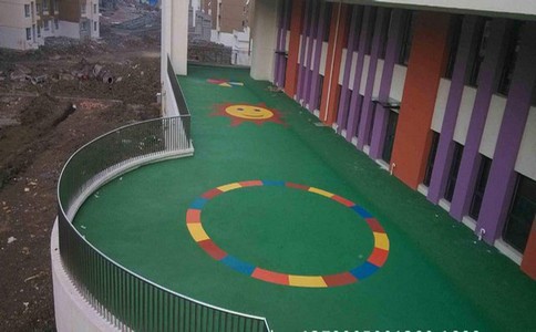 幼儿园塑胶跑道的优点